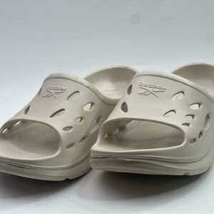 Reebok Platform Unisex Slides  Size US 8, new